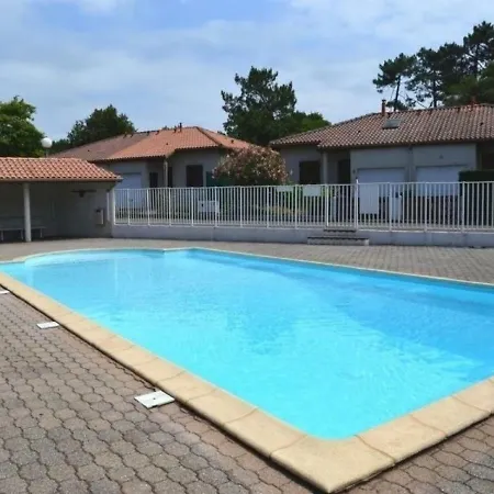 House Clairiere Aux Chenes كابروتو